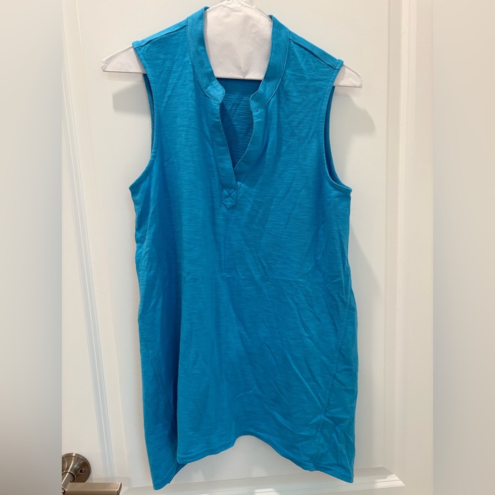 Chico’s Turquoise Colored Sleeveless Tunic Tee. Sz 0